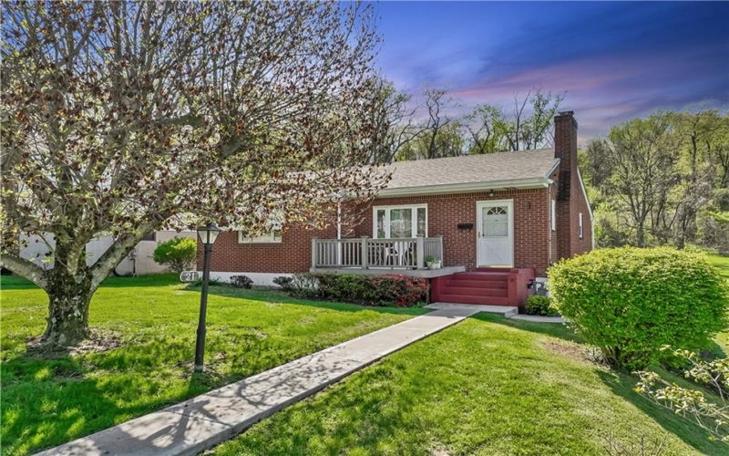 21 Moyer Ave, Charleroi, 15022, 2 Bedrooms Bedrooms, 6 Rooms Rooms,1 BathroomBathrooms,Residential,For Sale,Moyer Ave,1699649