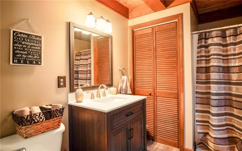 439 Zermatt Road, Boswell, 15531, 3 Bedrooms Bedrooms, ,2 BathroomsBathrooms,Residential,For Sale,Zermatt Road,1699704