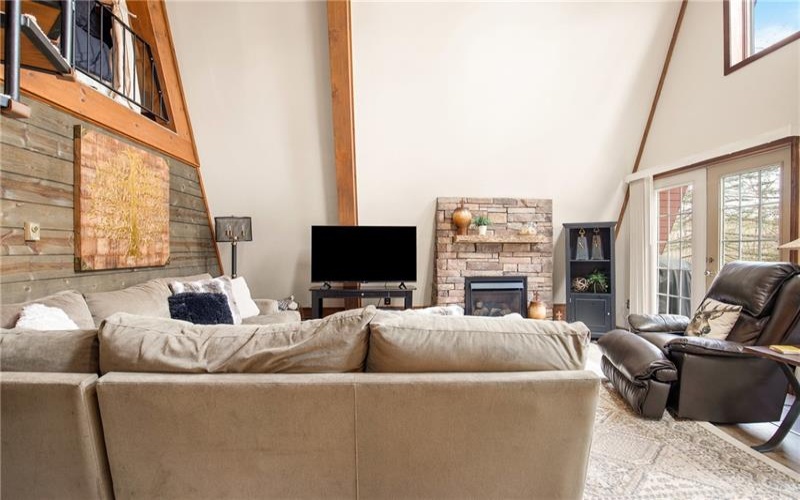 439 Zermatt Road, Boswell, 15531, 3 Bedrooms Bedrooms, ,2 BathroomsBathrooms,Residential,For Sale,Zermatt Road,1699704