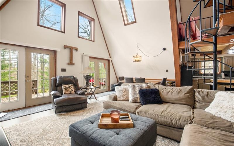 439 Zermatt Road, Boswell, 15531, 3 Bedrooms Bedrooms, ,2 BathroomsBathrooms,Residential,For Sale,Zermatt Road,1699704