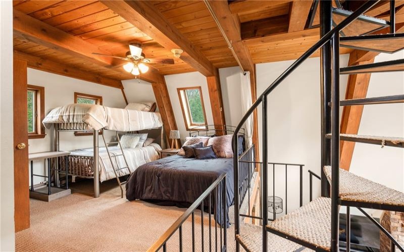 439 Zermatt Road, Boswell, 15531, 3 Bedrooms Bedrooms, ,2 BathroomsBathrooms,Residential,For Sale,Zermatt Road,1699704