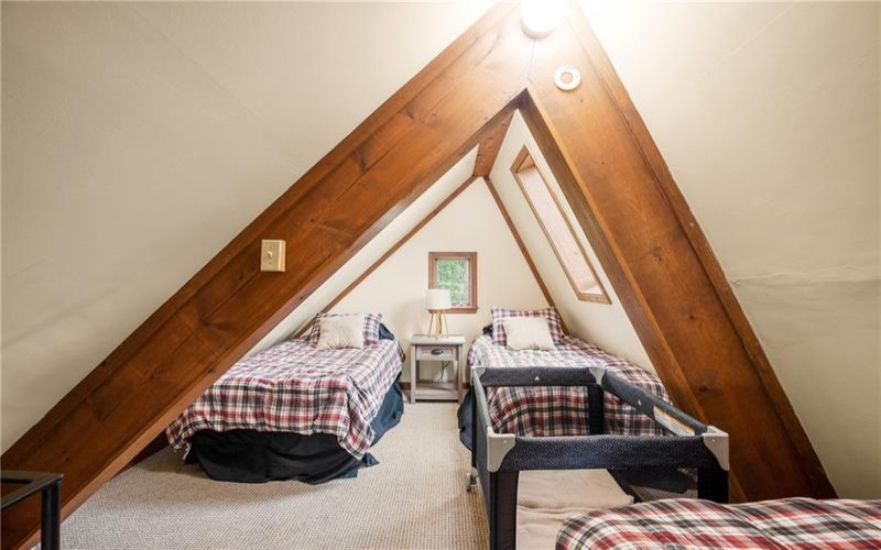 439 Zermatt Road, Boswell, 15531, 3 Bedrooms Bedrooms, ,2 BathroomsBathrooms,Residential,For Sale,Zermatt Road,1699704