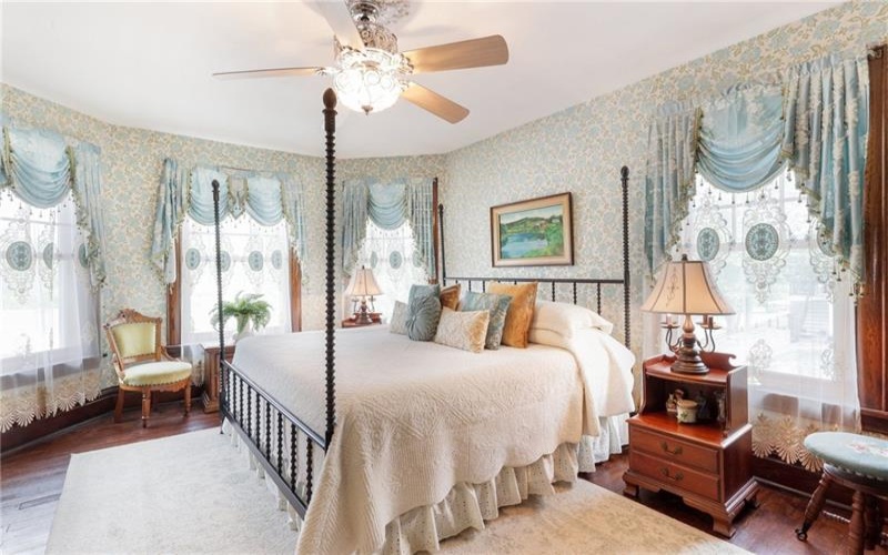 312 Main St, Ligonier, 15658, 6 Bedrooms Bedrooms, 11 Rooms Rooms,2 BathroomsBathrooms,Residential,For Sale,Main St,1699772