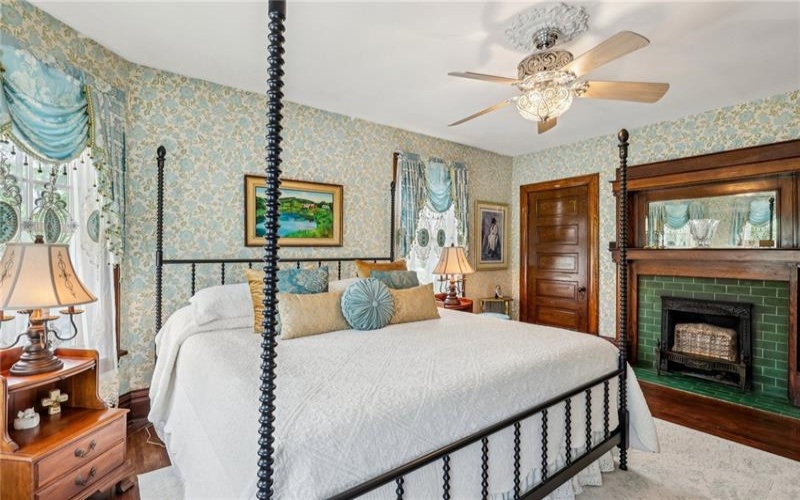 312 Main St, Ligonier, 15658, 6 Bedrooms Bedrooms, 11 Rooms Rooms,2 BathroomsBathrooms,Residential,For Sale,Main St,1699772