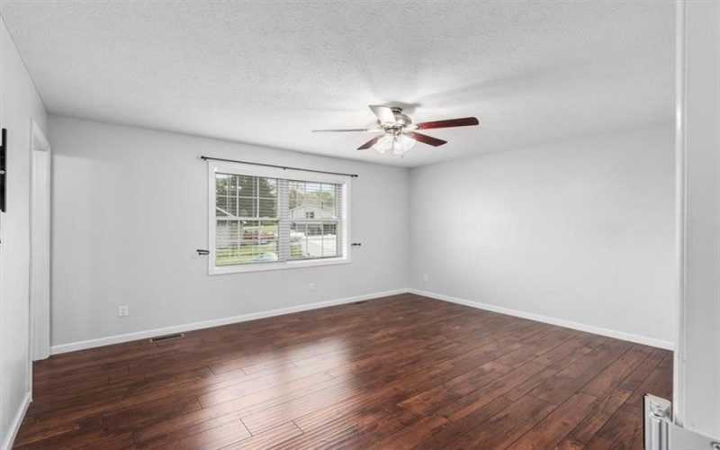 105 Luzerne Ave, Uniontown, 15401, 3 Bedrooms Bedrooms, ,2 BathroomsBathrooms,Residential,For Sale,Luzerne Ave,1699906