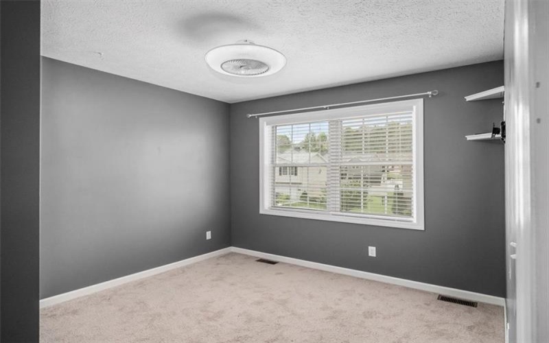105 Luzerne Ave, Uniontown, 15401, 3 Bedrooms Bedrooms, ,2 BathroomsBathrooms,Residential,For Sale,Luzerne Ave,1699906