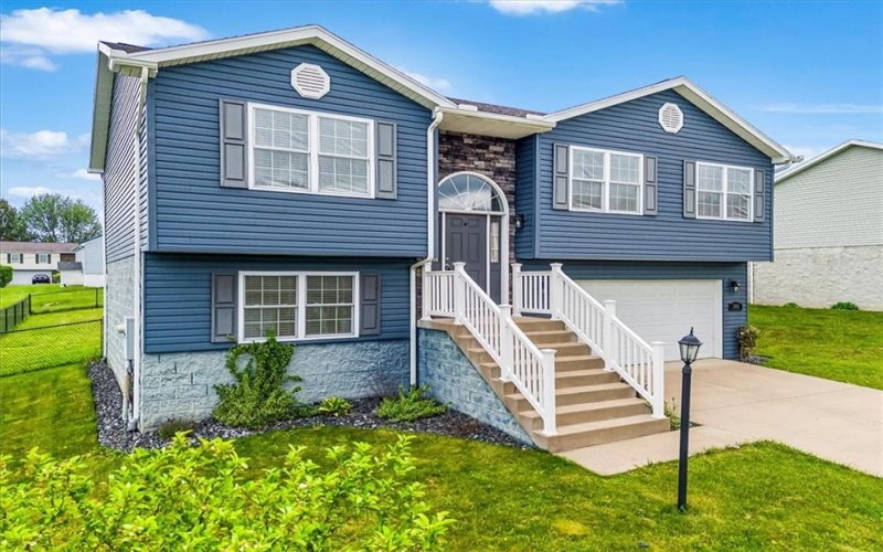 105 Luzerne Ave, Uniontown, 15401, 3 Bedrooms Bedrooms, ,2 BathroomsBathrooms,Residential,For Sale,Luzerne Ave,1699906