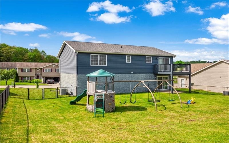 105 Luzerne Ave, Uniontown, 15401, 3 Bedrooms Bedrooms, ,2 BathroomsBathrooms,Residential,For Sale,Luzerne Ave,1699906