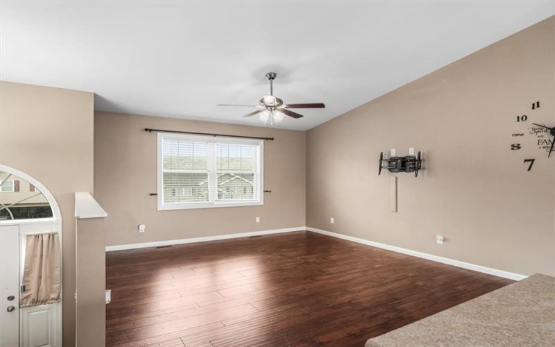 105 Luzerne Ave, Uniontown, 15401, 3 Bedrooms Bedrooms, ,2 BathroomsBathrooms,Residential,For Sale,Luzerne Ave,1699906