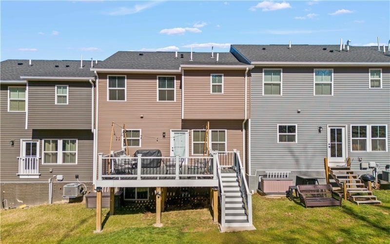 484 Greenwood Dr, Canonsburg, 15317, 3 Bedrooms Bedrooms, ,2.1 BathroomsBathrooms,Lease,For Sale,Greenwood Dr,1699916