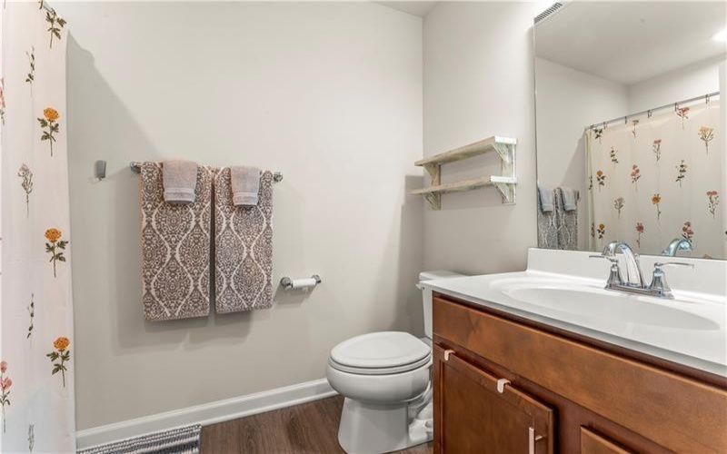 484 Greenwood Dr, Canonsburg, 15317, 3 Bedrooms Bedrooms, ,2.1 BathroomsBathrooms,Lease,For Sale,Greenwood Dr,1699916