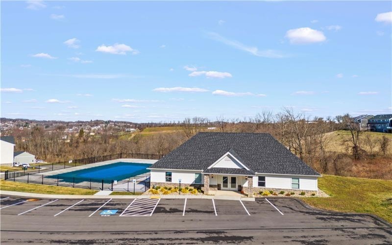 484 Greenwood Dr, Canonsburg, 15317, 3 Bedrooms Bedrooms, ,2.1 BathroomsBathrooms,Lease,For Sale,Greenwood Dr,1699916