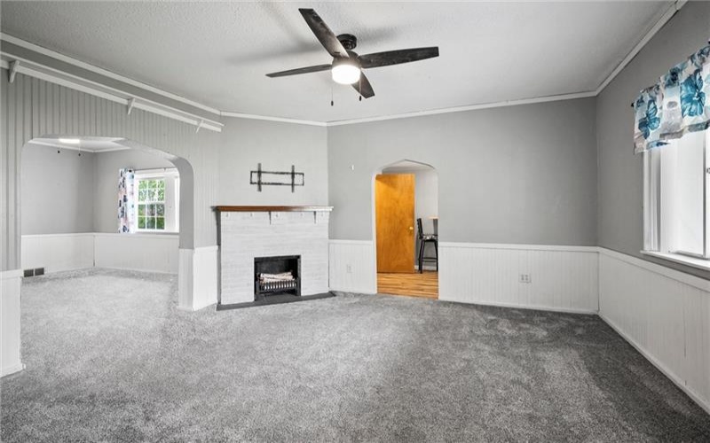204 Bryant St, Vandergrift, 15690, 3 Bedrooms Bedrooms, 10 Rooms Rooms,2.1 BathroomsBathrooms,Residential,For Sale,Bryant St,1698463