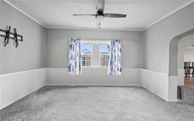 204 Bryant St, Vandergrift, 15690, 3 Bedrooms Bedrooms, 10 Rooms Rooms,2.1 BathroomsBathrooms,Residential,For Sale,Bryant St,1698463