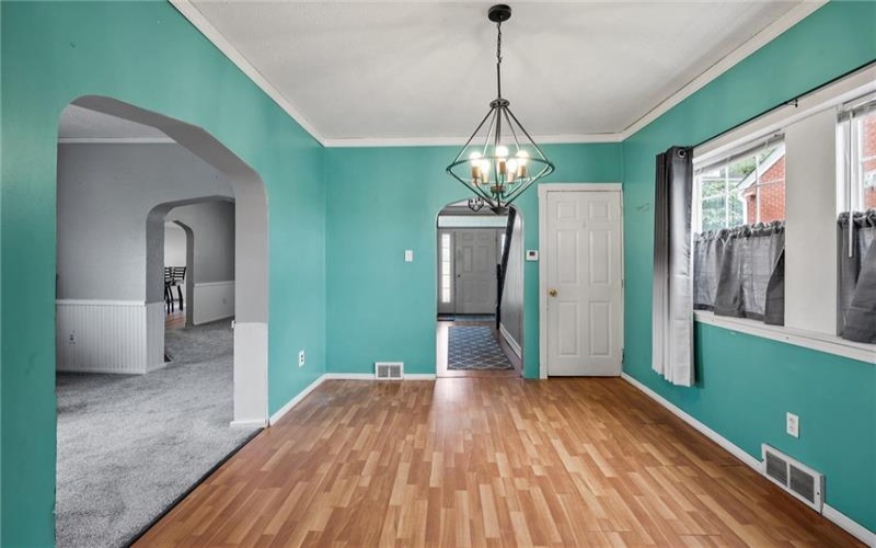 204 Bryant St, Vandergrift, 15690, 3 Bedrooms Bedrooms, 10 Rooms Rooms,2.1 BathroomsBathrooms,Residential,For Sale,Bryant St,1698463
