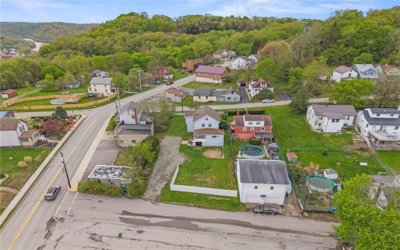 204 Bryant St, Vandergrift, 15690, 3 Bedrooms Bedrooms, 10 Rooms Rooms,2.1 BathroomsBathrooms,Residential,For Sale,Bryant St,1698463