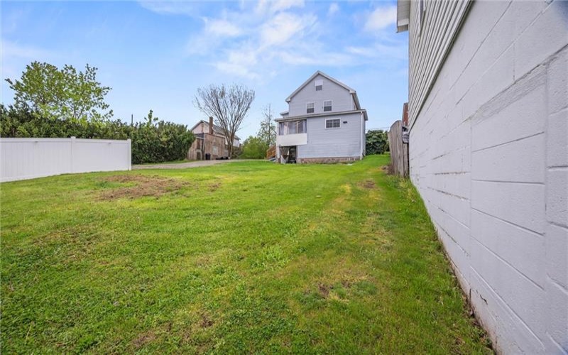 204 Bryant St, Vandergrift, 15690, 3 Bedrooms Bedrooms, 10 Rooms Rooms,2.1 BathroomsBathrooms,Residential,For Sale,Bryant St,1698463