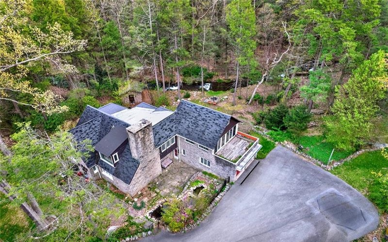 120 Furnace Run, Laughlintown, 15655, 4 Bedrooms Bedrooms, ,3 BathroomsBathrooms,Residential,For Sale,Furnace Run,1699650