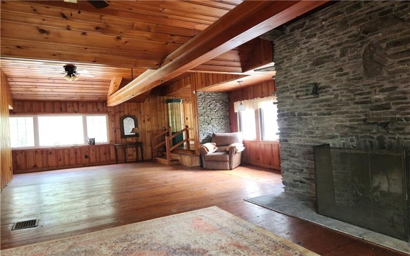 120 Furnace Run, Laughlintown, 15655, 4 Bedrooms Bedrooms, ,3 BathroomsBathrooms,Residential,For Sale,Furnace Run,1699650