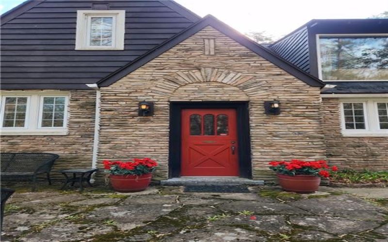 120 Furnace Run, Laughlintown, 15655, 4 Bedrooms Bedrooms, ,3 BathroomsBathrooms,Residential,For Sale,Furnace Run,1699650