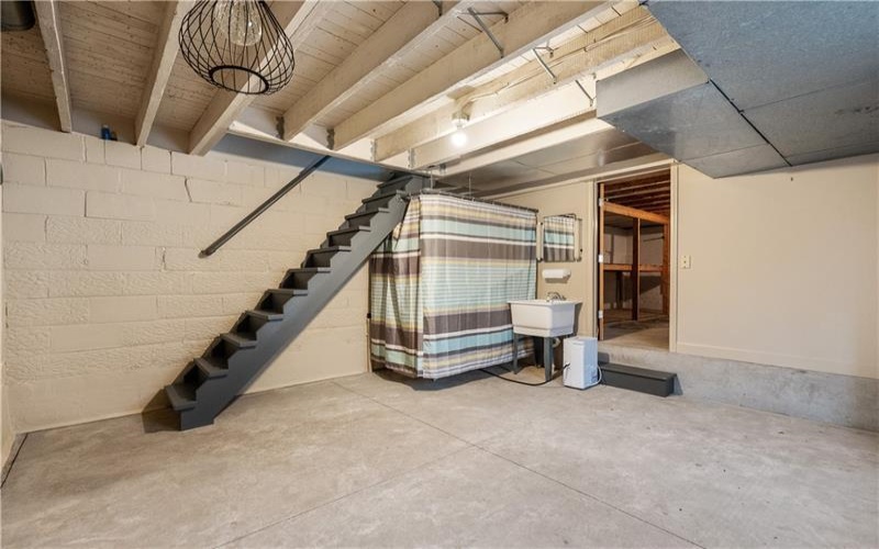 518 BALTIMORE STREET, Belle Vernon, 15012, 2 Bedrooms Bedrooms, 6 Rooms Rooms,1.2 BathroomsBathrooms,Residential,For Sale,BALTIMORE STREET,1699832