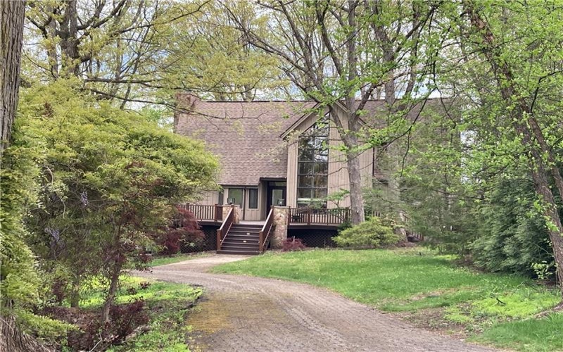 174 Ammons Dr, Canonsburg, 15317, 2 Bedrooms Bedrooms, 7 Rooms Rooms,3 BathroomsBathrooms,Residential,For Sale,Ammons Dr,1699864