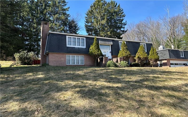 219 Meadow Drive, Johnstown, 15905, 4 Bedrooms Bedrooms, ,2.1 BathroomsBathrooms,Residential,For Sale,Meadow Drive,1699874