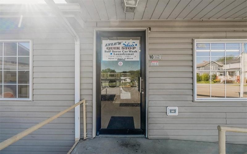 212 Pine Street, Jefferson, 15344, ,Commercial-industrial-business,For Sale,Pine Street,1699885