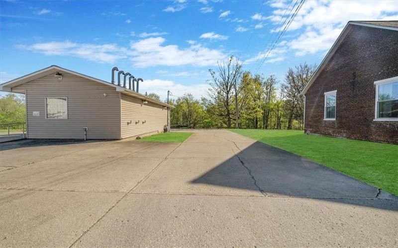 212 Pine Street, Jefferson, 15344, ,Commercial-industrial-business,For Sale,Pine Street,1699885