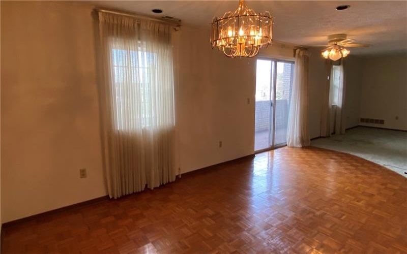 103 Woodstone, New Kensington, 15068, 2 Bedrooms Bedrooms, 6 Rooms Rooms,2 BathroomsBathrooms,Residential,For Sale,Woodstone,1699921