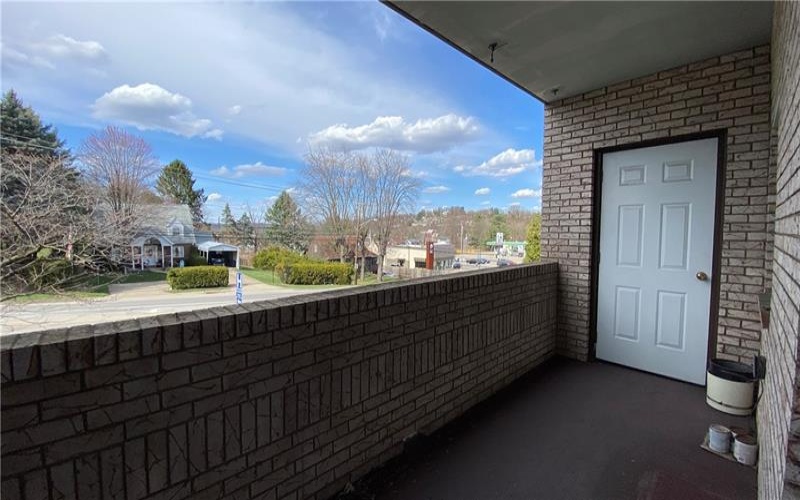 103 Woodstone, New Kensington, 15068, 2 Bedrooms Bedrooms, 6 Rooms Rooms,2 BathroomsBathrooms,Residential,For Sale,Woodstone,1699921