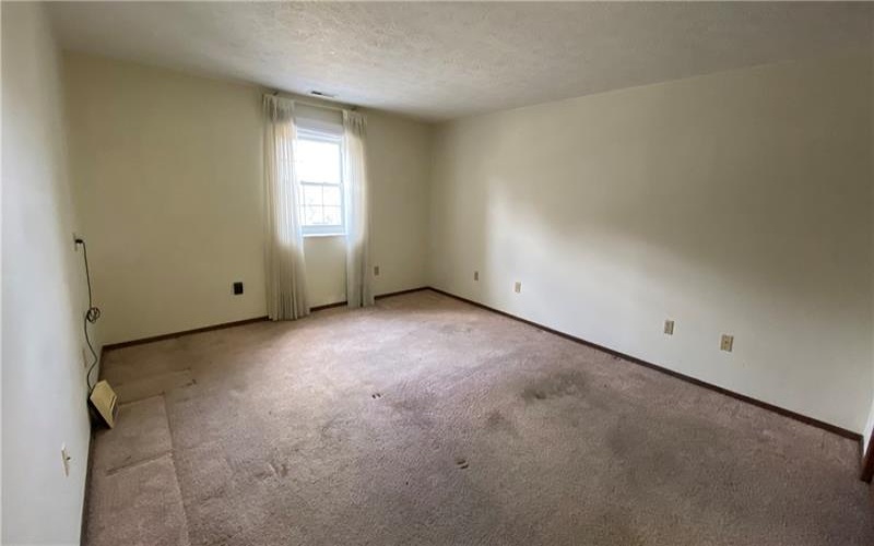 103 Woodstone, New Kensington, 15068, 2 Bedrooms Bedrooms, 6 Rooms Rooms,2 BathroomsBathrooms,Residential,For Sale,Woodstone,1699921