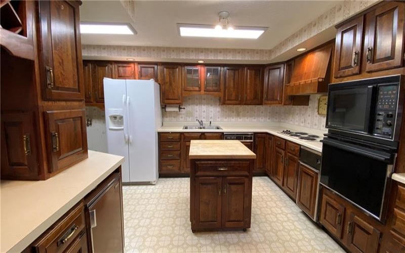 103 Woodstone, New Kensington, 15068, 2 Bedrooms Bedrooms, 6 Rooms Rooms,2 BathroomsBathrooms,Residential,For Sale,Woodstone,1699921
