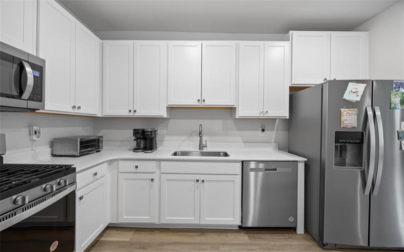 106 Delmonica Dr, Washington, 15301, 3 Bedrooms Bedrooms, 10 Rooms Rooms,2.1 BathroomsBathrooms,Residential,For Sale,Delmonica Dr,1699937