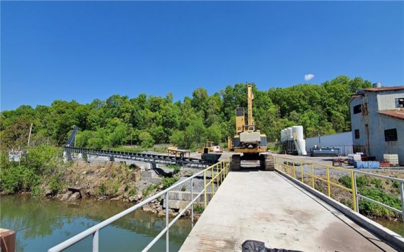 810 Low Hill Rd, Brownsville, 15417, ,Commercial-industrial-business,For Sale,Low Hill Rd,1699973