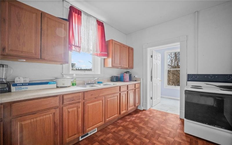 209-211 Wade St, Washington, 15301, 4 Bedrooms Bedrooms, ,2.1 BathroomsBathrooms,Residential,For Sale,Wade St,1699976