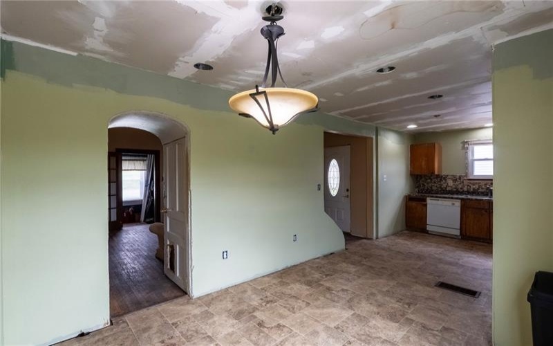 890 Venetia Rd., Venetia, 15367, 4 Bedrooms Bedrooms, 10 Rooms Rooms,2 BathroomsBathrooms,Residential,For Sale,Venetia Rd.,1698006