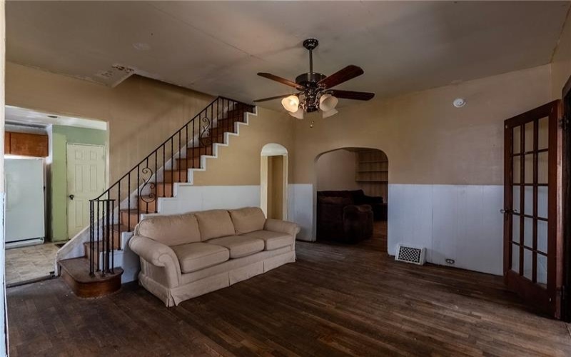 890 Venetia Rd., Venetia, 15367, 4 Bedrooms Bedrooms, 10 Rooms Rooms,2 BathroomsBathrooms,Residential,For Sale,Venetia Rd.,1698006