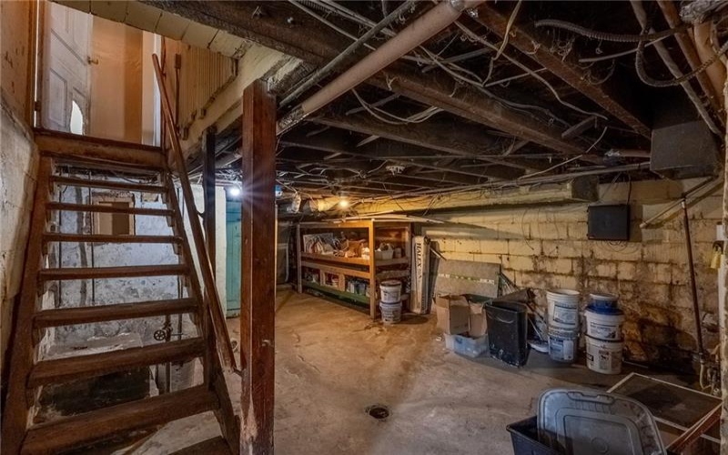 890 Venetia Rd., Venetia, 15367, 4 Bedrooms Bedrooms, 10 Rooms Rooms,2 BathroomsBathrooms,Residential,For Sale,Venetia Rd.,1698006