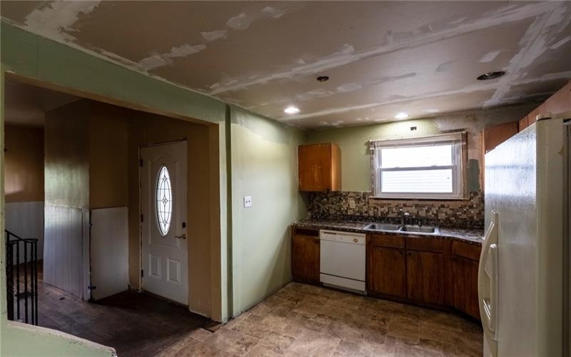 890 Venetia Rd., Venetia, 15367, 4 Bedrooms Bedrooms, 10 Rooms Rooms,2 BathroomsBathrooms,Residential,For Sale,Venetia Rd.,1698006