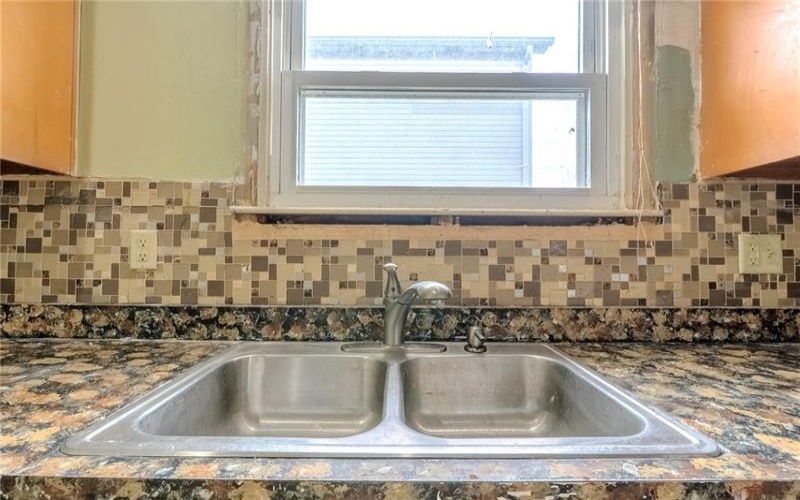 890 Venetia Rd., Venetia, 15367, 4 Bedrooms Bedrooms, 10 Rooms Rooms,2 BathroomsBathrooms,Residential,For Sale,Venetia Rd.,1698006