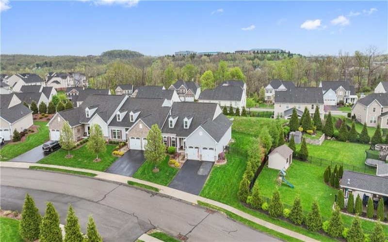 4083 OVERVIEW DRIVE, Canonsburg, 15317, 4 Bedrooms Bedrooms, 13 Rooms Rooms,3.1 BathroomsBathrooms,Residential,For Sale,OVERVIEW DRIVE,1699705