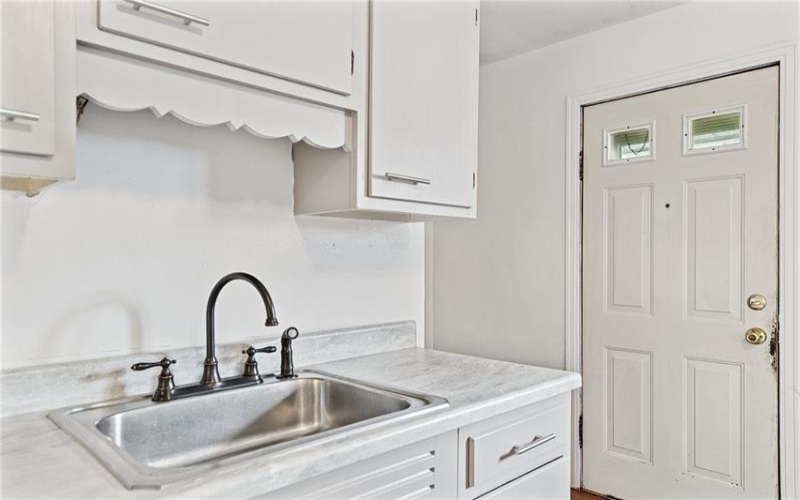 93 Koter Dr, Jeannette, 15644, 2 Bedrooms Bedrooms, 5 Rooms Rooms,1 BathroomBathrooms,Residential,For Sale,Koter Dr,1699836