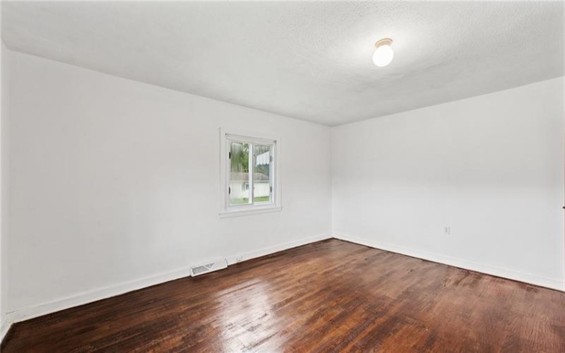 93 Koter Dr, Jeannette, 15644, 2 Bedrooms Bedrooms, 5 Rooms Rooms,1 BathroomBathrooms,Residential,For Sale,Koter Dr,1699836