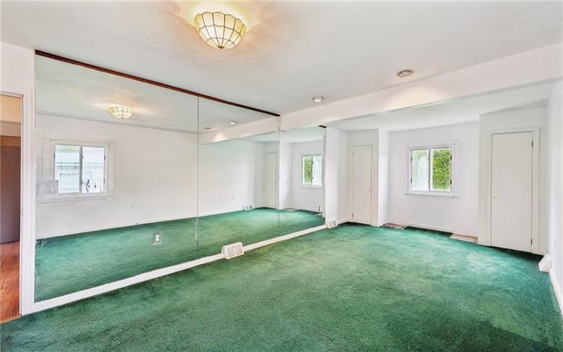 93 Koter Dr, Jeannette, 15644, 2 Bedrooms Bedrooms, 5 Rooms Rooms,1 BathroomBathrooms,Residential,For Sale,Koter Dr,1699836