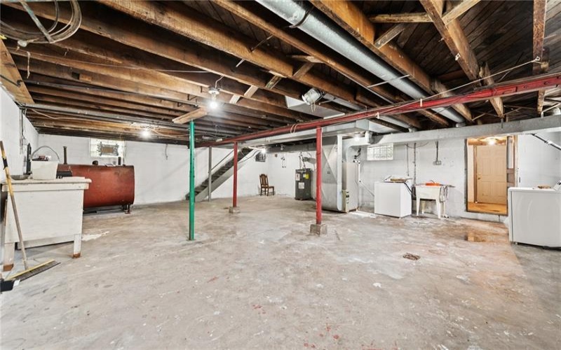93 Koter Dr, Jeannette, 15644, 2 Bedrooms Bedrooms, 5 Rooms Rooms,1 BathroomBathrooms,Residential,For Sale,Koter Dr,1699836