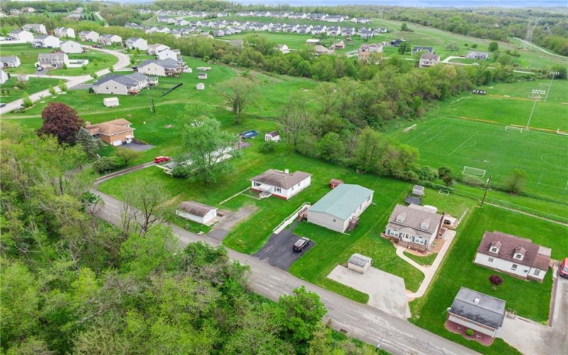 93 Koter Dr, Jeannette, 15644, 2 Bedrooms Bedrooms, 5 Rooms Rooms,1 BathroomBathrooms,Residential,For Sale,Koter Dr,1699836