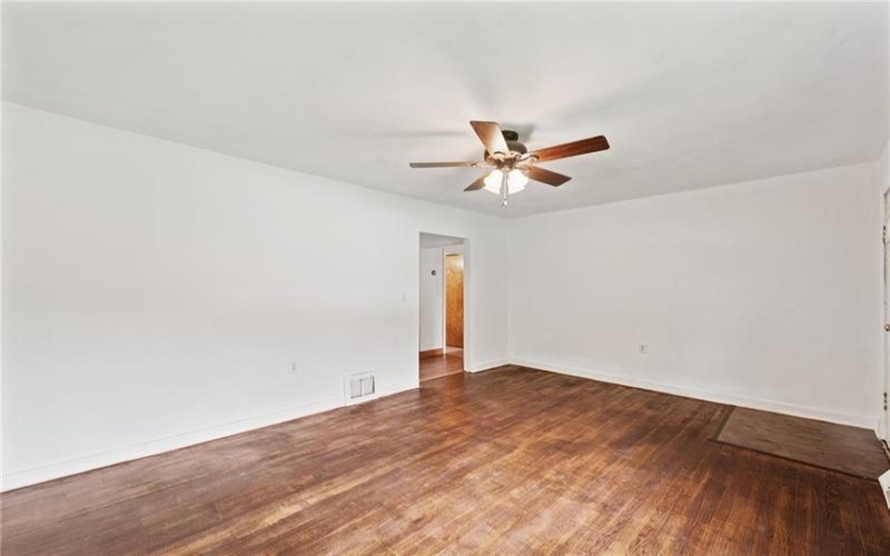 93 Koter Dr, Jeannette, 15644, 2 Bedrooms Bedrooms, 5 Rooms Rooms,1 BathroomBathrooms,Residential,For Sale,Koter Dr,1699836