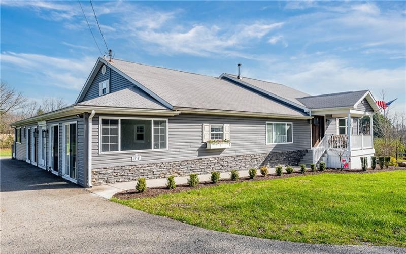 134 Burke Rd, Farmington, 15437, 4 Bedrooms Bedrooms, ,3.1 BathroomsBathrooms,Residential,For Sale,Burke Rd,1699838
