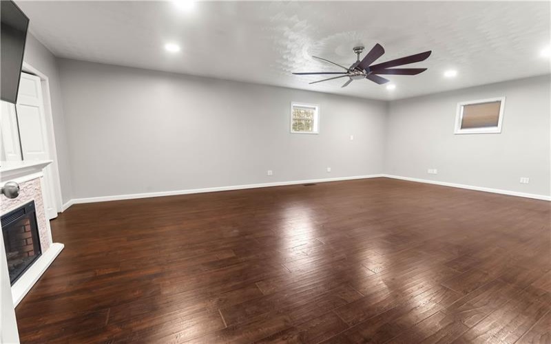134 Burke Rd, Farmington, 15437, 4 Bedrooms Bedrooms, ,3.1 BathroomsBathrooms,Residential,For Sale,Burke Rd,1699838
